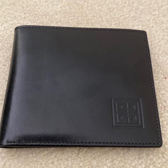 Givenchy Other - Givenchy wallet